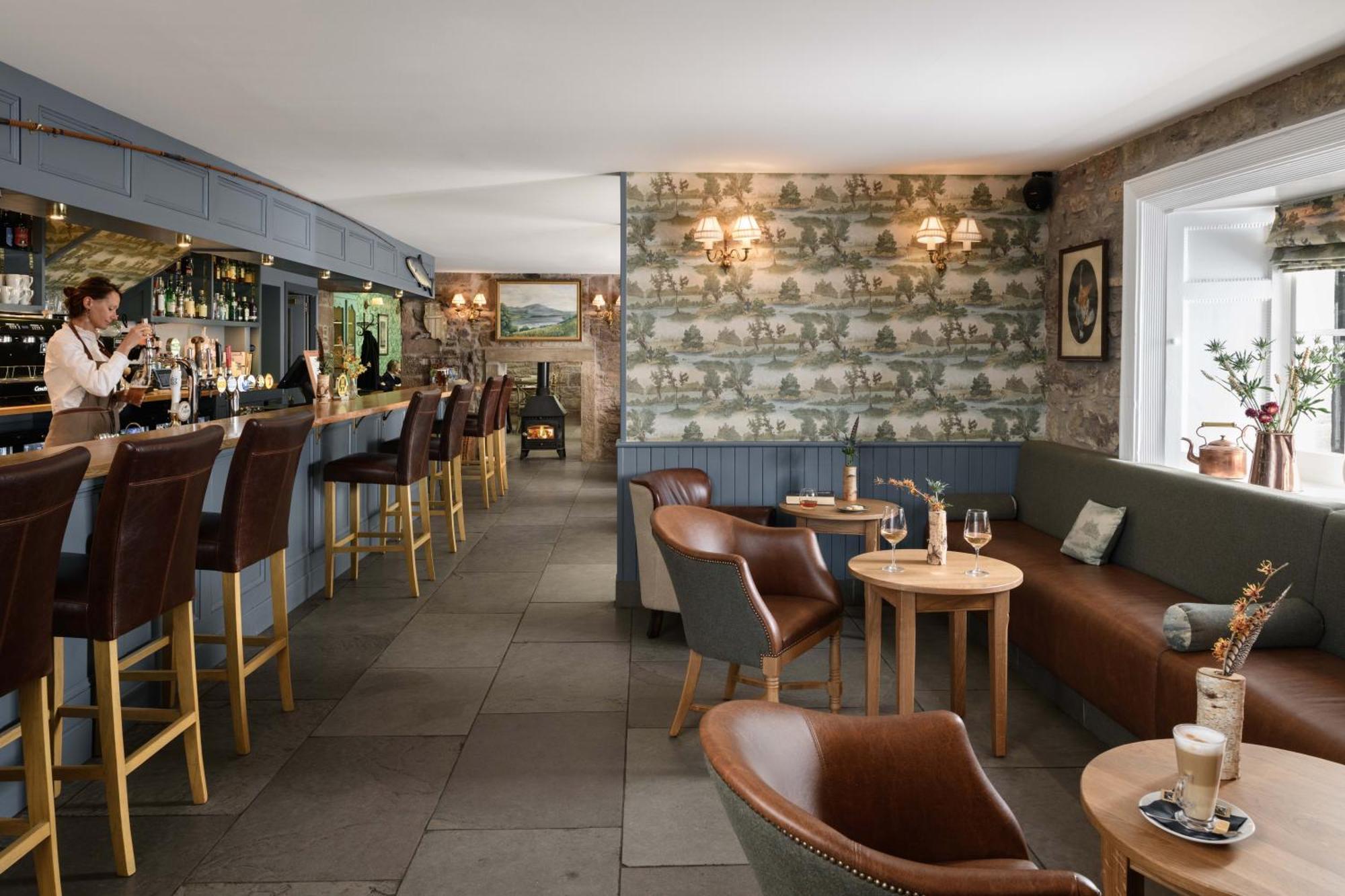 Meikleour Arms Hotel & Restaurant Buitenkant foto